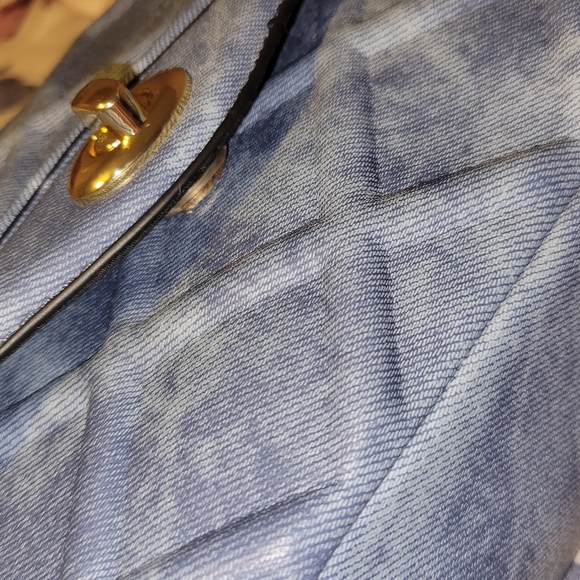 Gold chain cross body bag - Picture 2 of 6